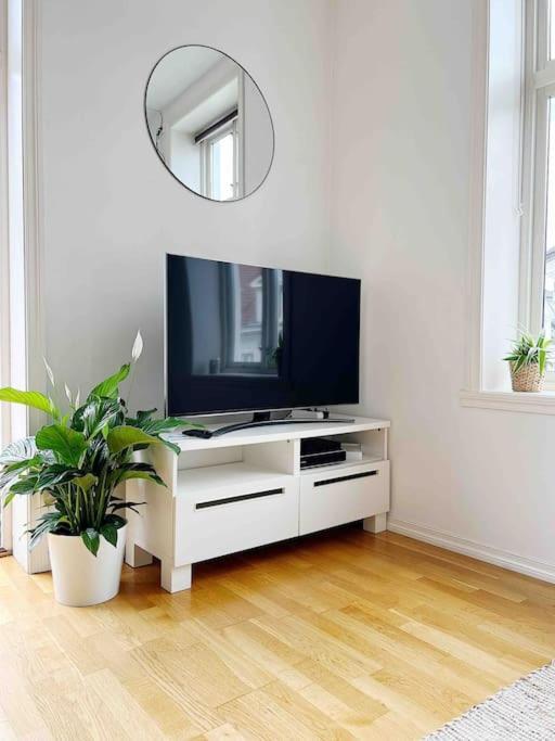 Luxurious Retreat In The Middle Of City Center Bergen Exterior photo